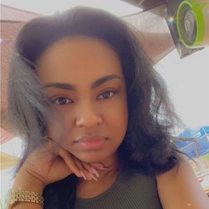 Meet your Posher, Brit